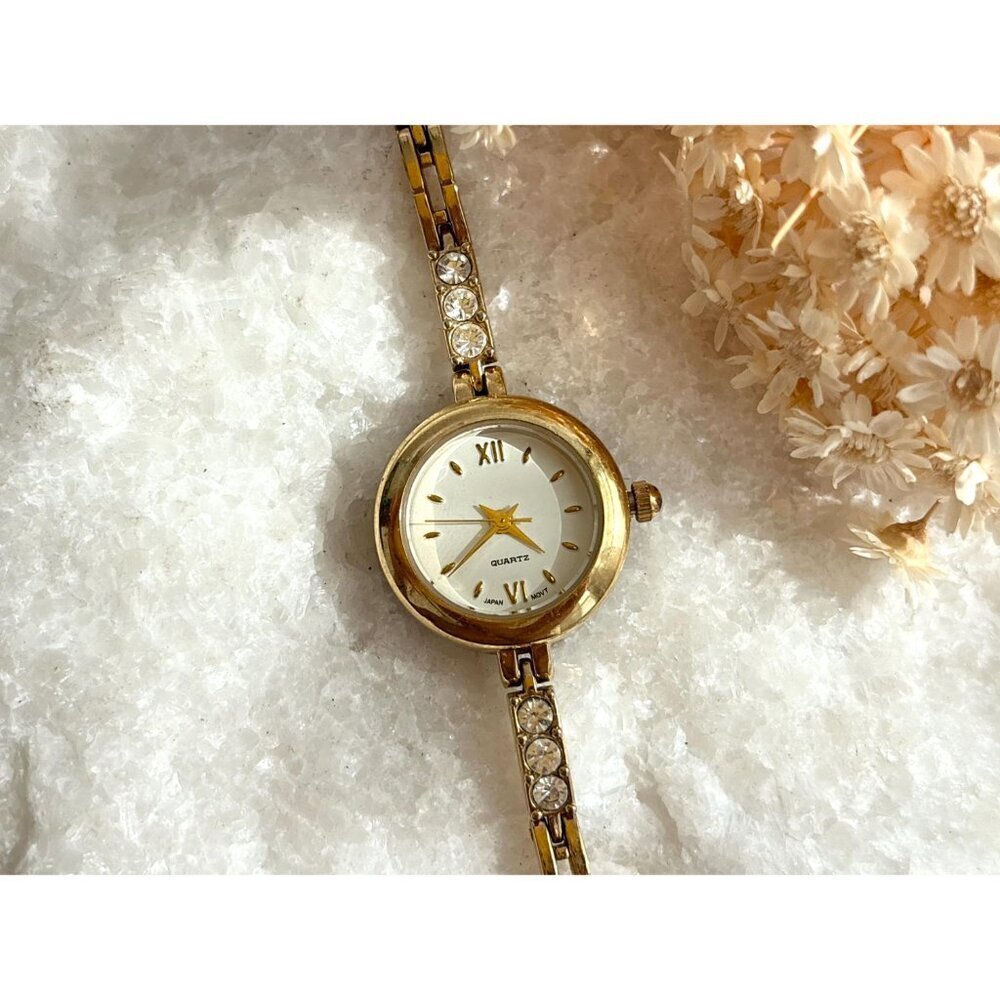 Minimalist Rhinestone Accented Analog Vintage Wristwatch - 22mm - WORKS! - Picture 2 of 13